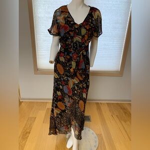 Nikky Dress NWOT Vintage Floral Sleeveless Dress. Per measurement size M
